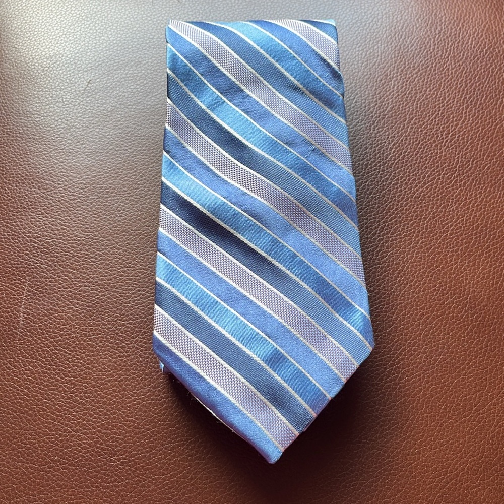 Ted Baker London Men’s Silk Tie Blue Silver Diagonal Stripe